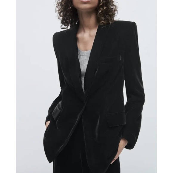 Zara Jackets & Blazers - ZARA Velvet Oversized Blazer Tuxedo jacket